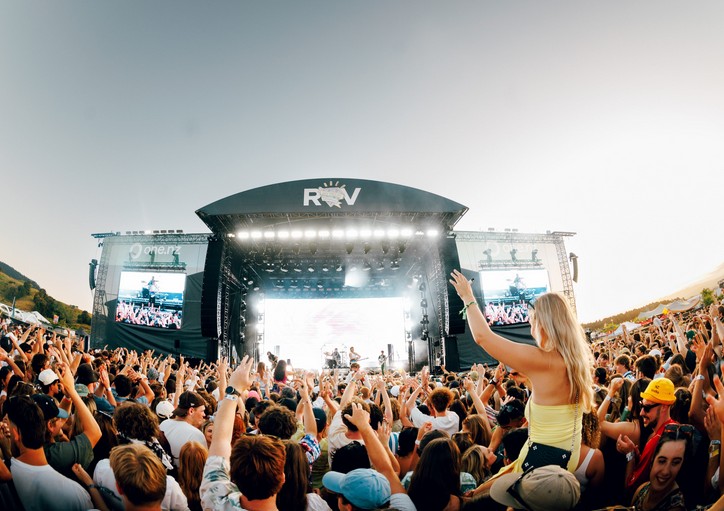 Sunrise Sets and Sleep-Ins: Why Rhythm and Vines Hits Better in a Motorhome